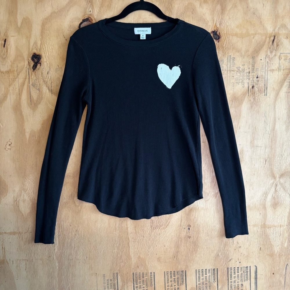 Evereve Long Sleeve Black Shirt With Heart Size Small